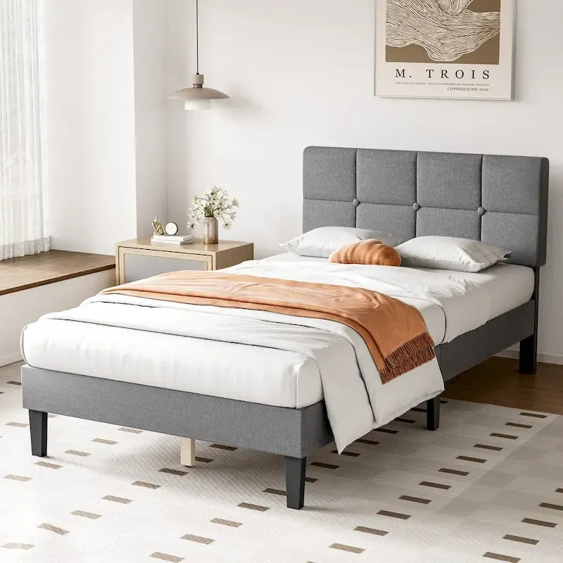 Linen Upholstered Platform Bed with Adjustable Headboard and Wooden Slats